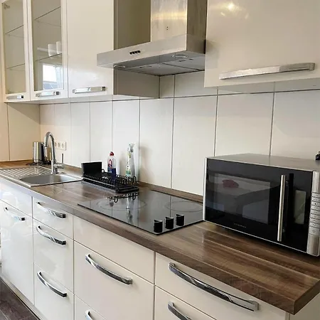 דירה Easy To Duesseldorf Messe, 2-bedroom With Kitchen And Garden