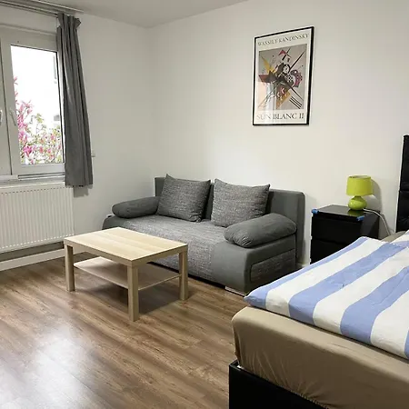 דירה Easy To Duesseldorf Messe, 2-bedroom With Kitchen And Garden