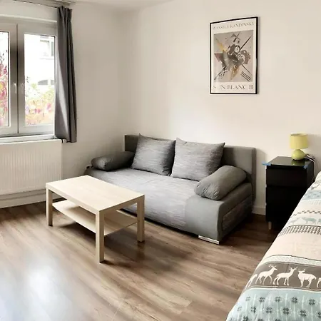 Easy To Duesseldorf Messe, 2-bedroom With Kitchen And Garden