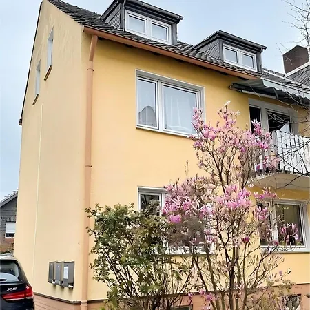 アパート Easy To Duesseldorf Messe, 2-bedroom With Kitchen And Garden *