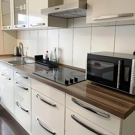 דירה Easy To Duesseldorf Messe, 2-bedroom With Kitchen And Garden