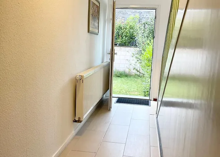Easy To Duesseldorf Messe, 2-bedroom With Kitchen And Garden * 杜伊斯堡